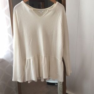 Raw hem peplum waffle knit shirt